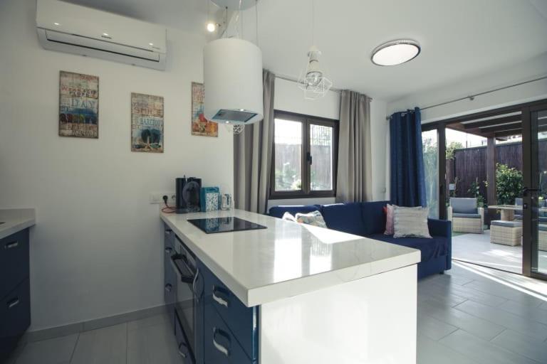 Bungalow Portos With Amazing Privet Garden Πλάγια ντελ Ινγκλές Εξωτερικό φωτογραφία